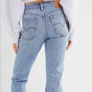 Levi’s wedgie Jean